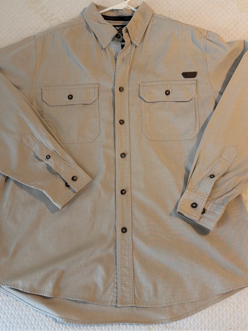 Men's Long-Sleeve Button-Up Shirt in Light Khaki